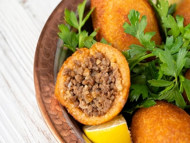 EV YAPIMI İÇLİ KÖFTE
