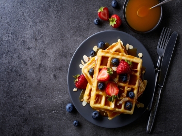 MEYVELİ WAFFLE